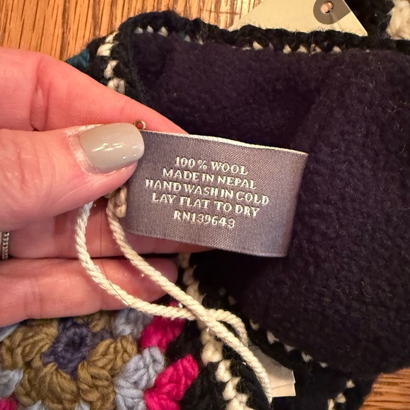 Anthropologie x French Knot Granny Square Ear Warmer - Picture 2 of 3